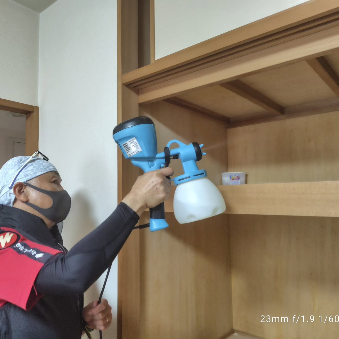 ジメジメする季節が続くと、湿気によるカビの問題が増えることに...
