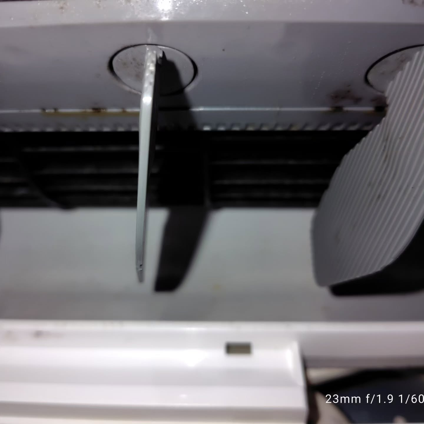 エアコンにはお掃除機能が付いている製品が増えており、非常に便...