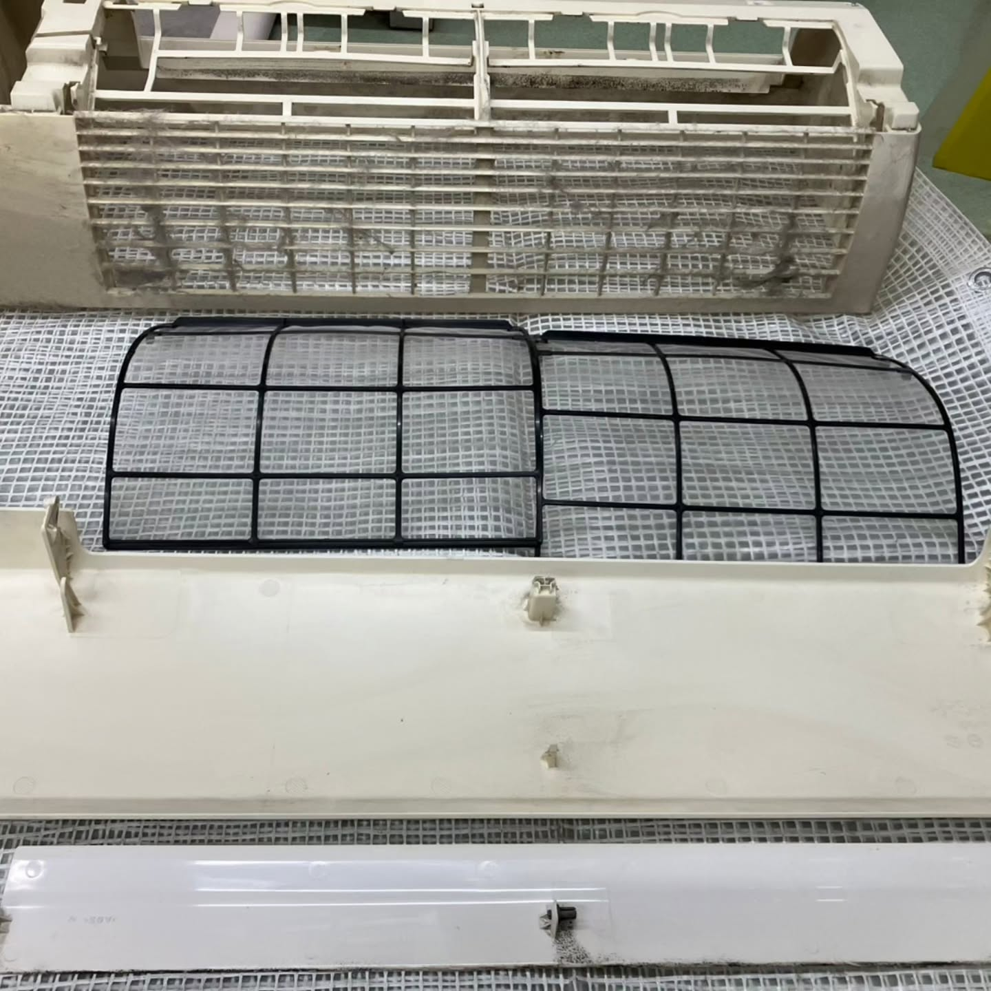 エアコン清掃、夜間対応致します。