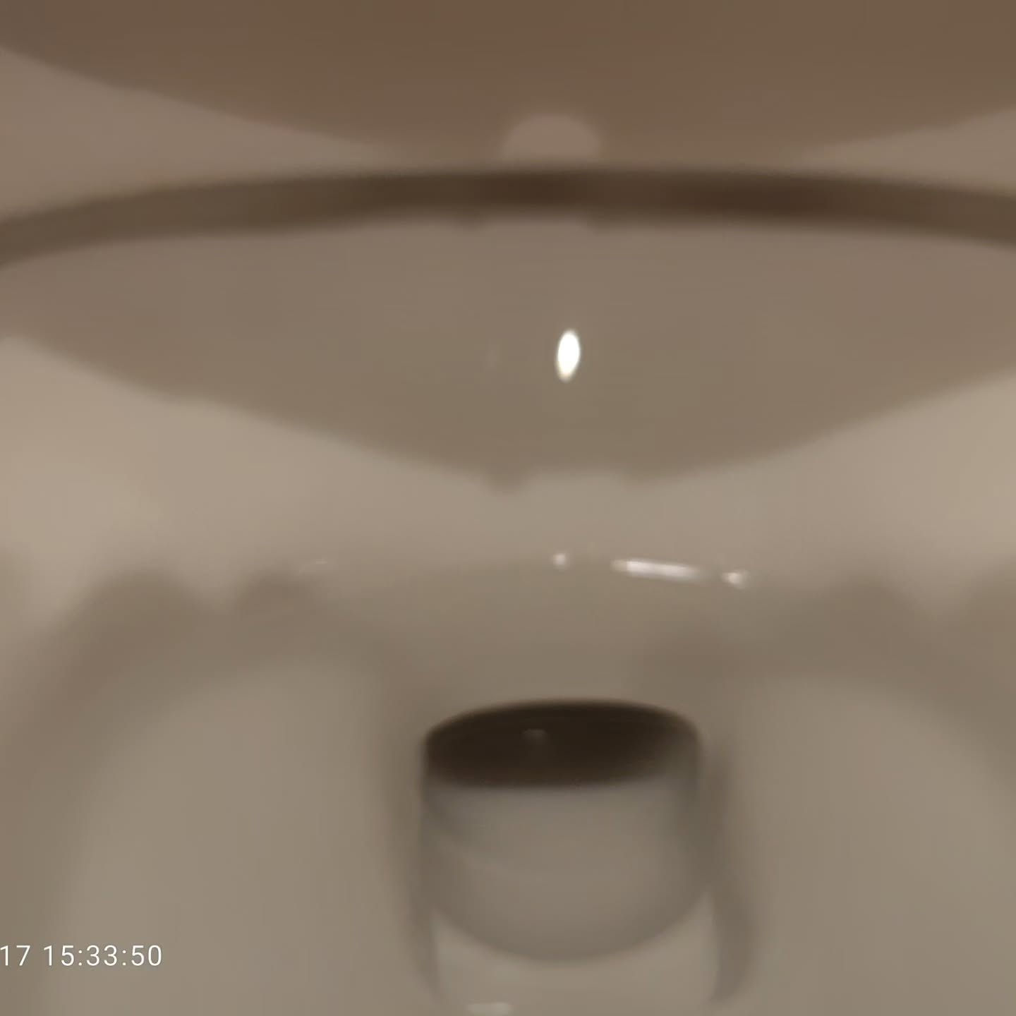 トイレの頑固な汚れに困っているとき、私たちはどのようにお役に...