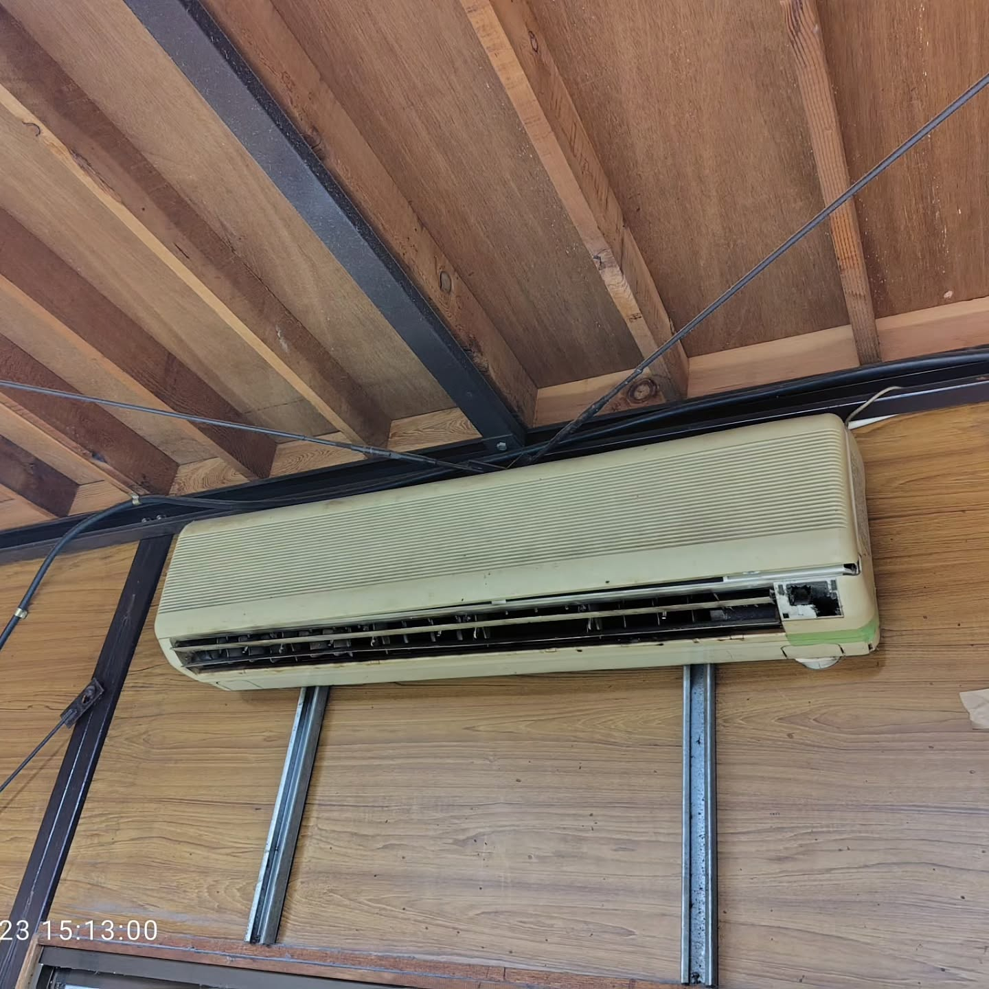 本日は、夕方から思い出のある工場でエアコンクリーニングの作業...