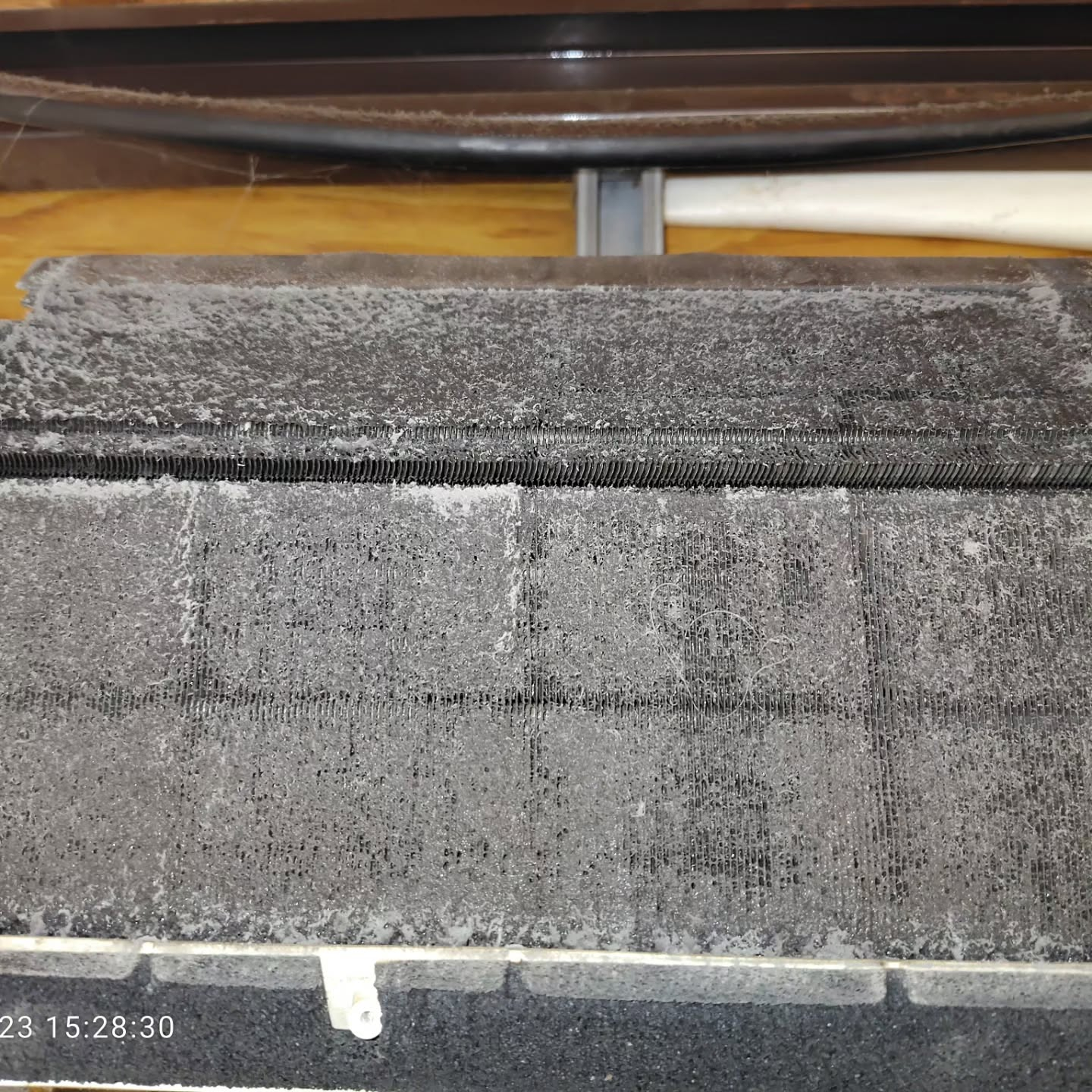 本日は、夕方から思い出のある工場でエアコンクリーニングの作業...