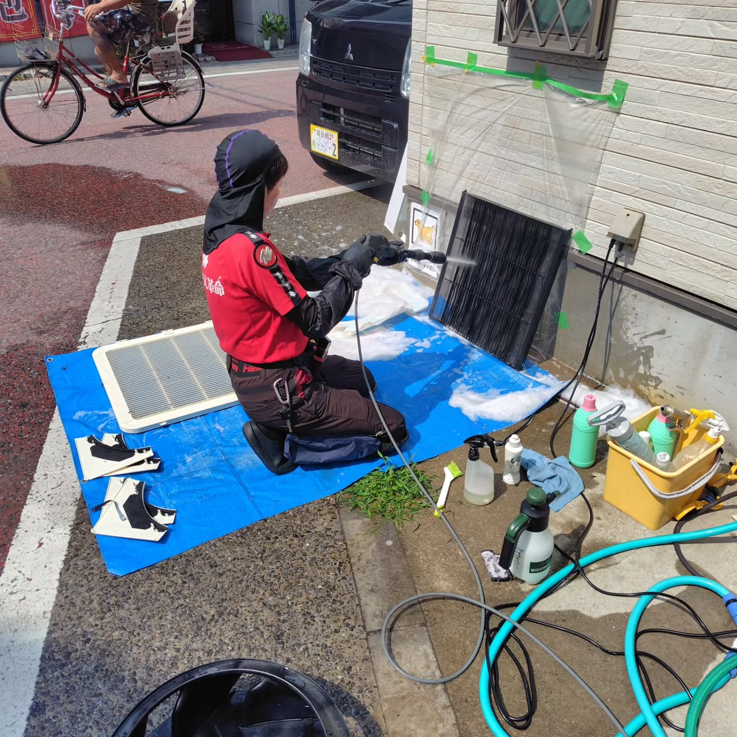 業務用エアコンの清掃が無事に完了しました。