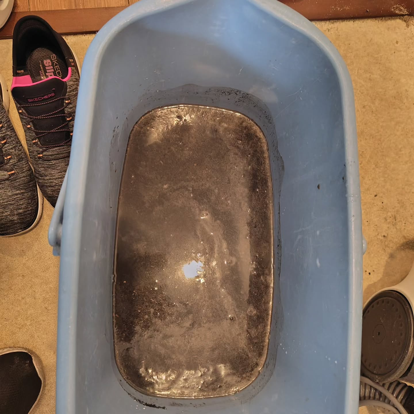水漏れが発生していますか？