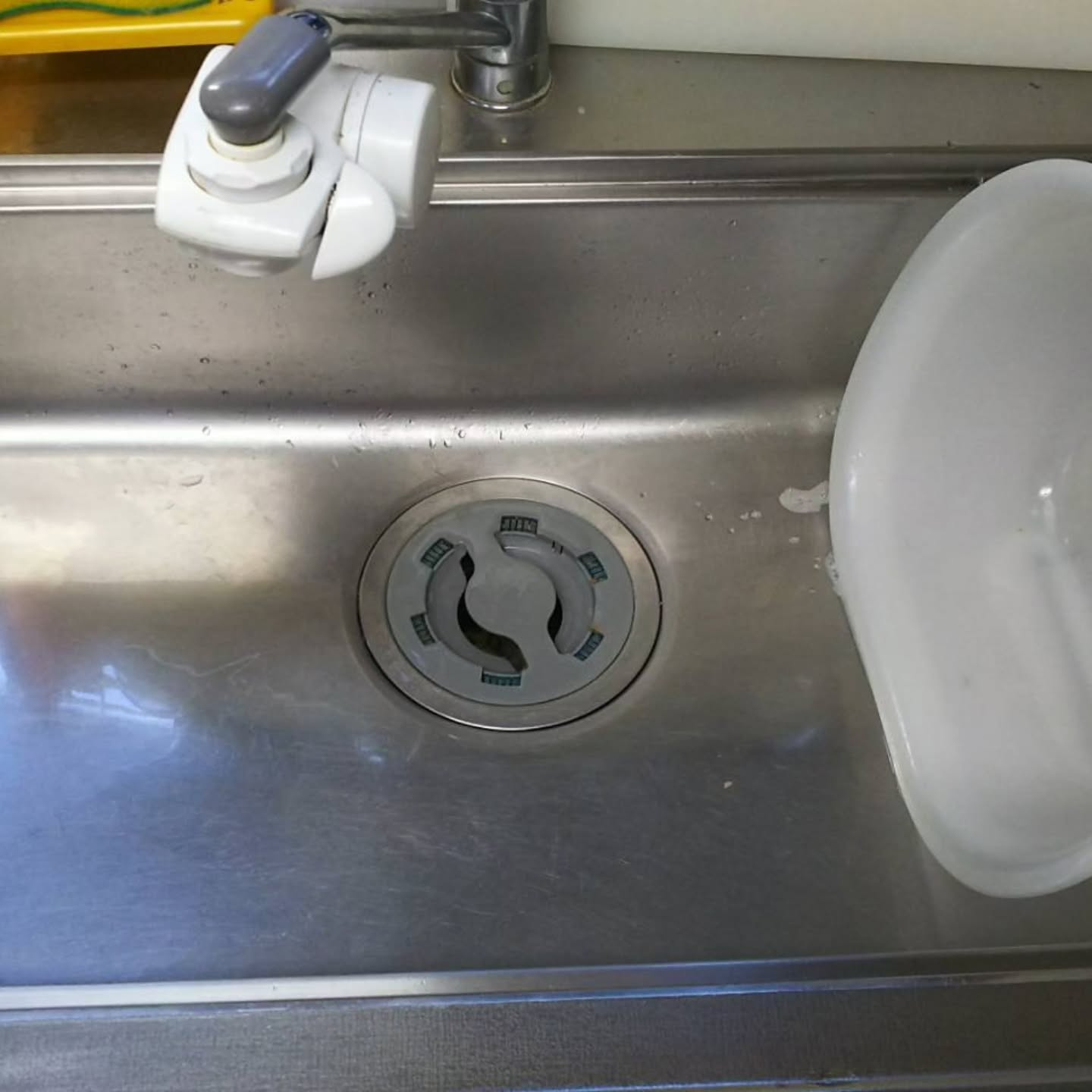 専門技術と専用機材を駆使したハウスクリーニングで、家全体を短...