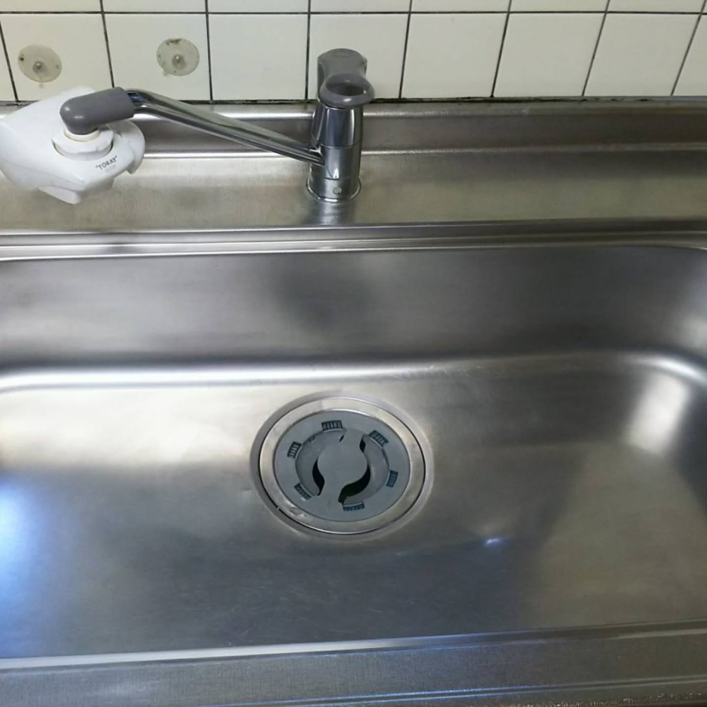 専門技術と専用機材を駆使したハウスクリーニングで、家全体を短...