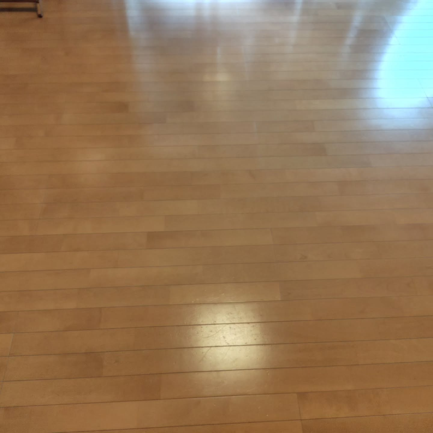 床の美しさを保つのは、適切なメンテナンスが鍵です。