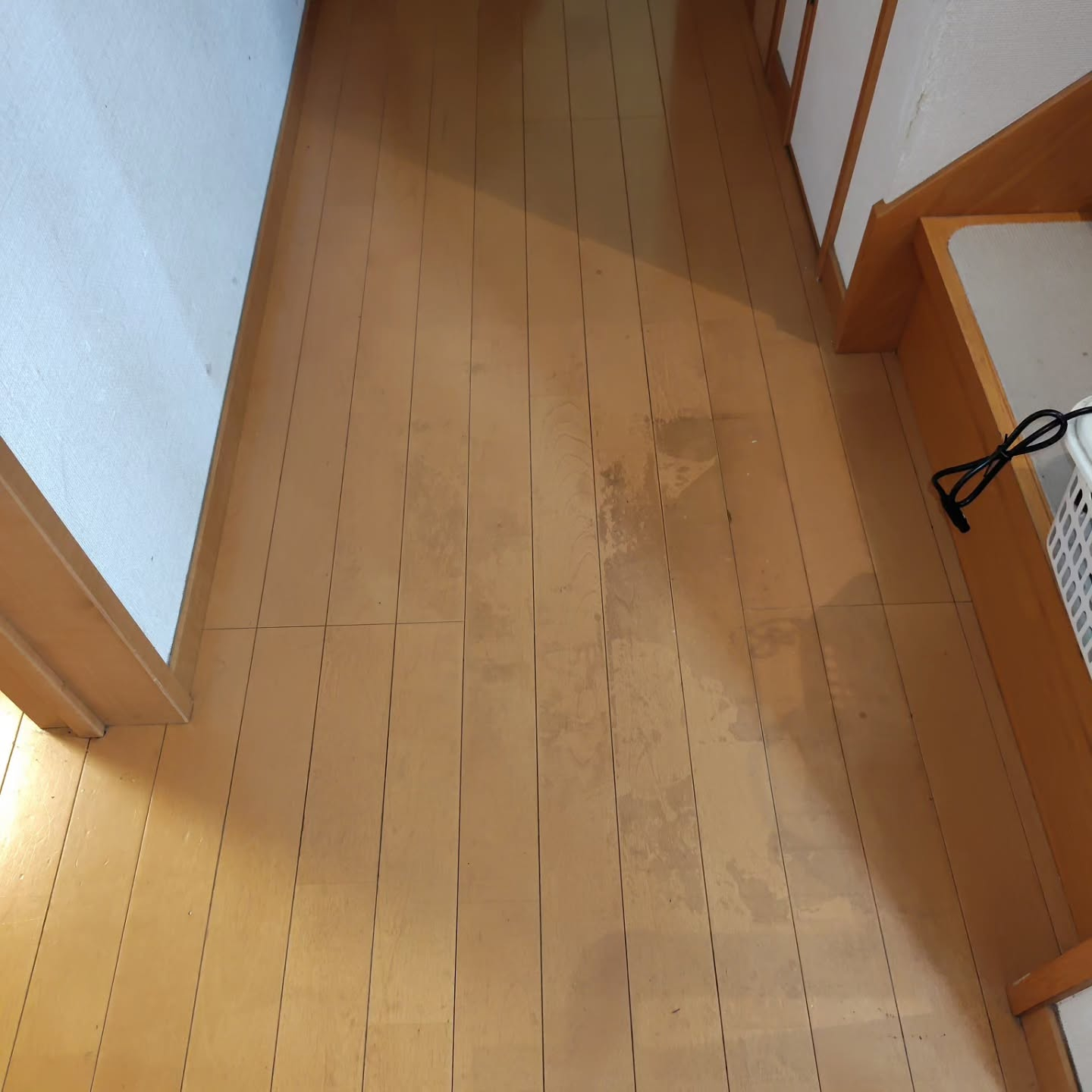 床の美しさを保つのは、適切なメンテナンスが鍵です。