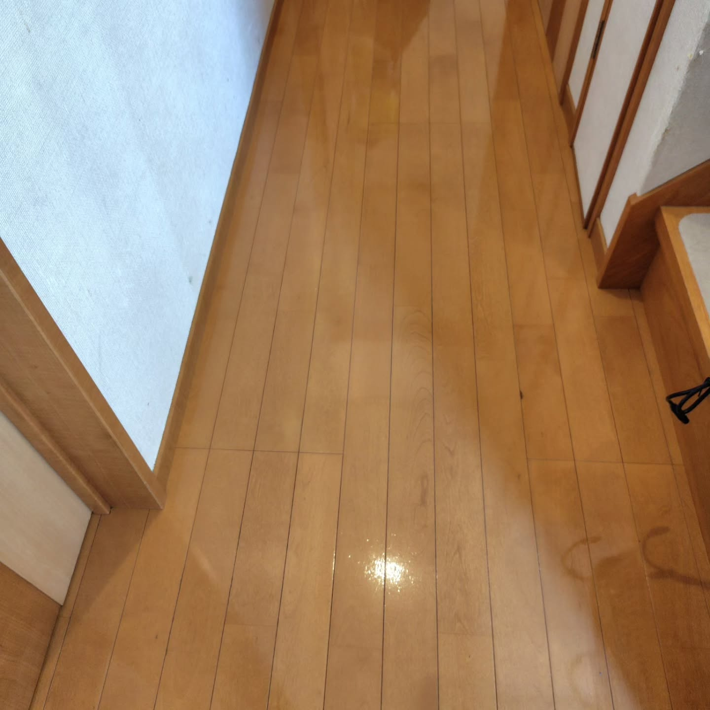 床の美しさを保つのは、適切なメンテナンスが鍵です。