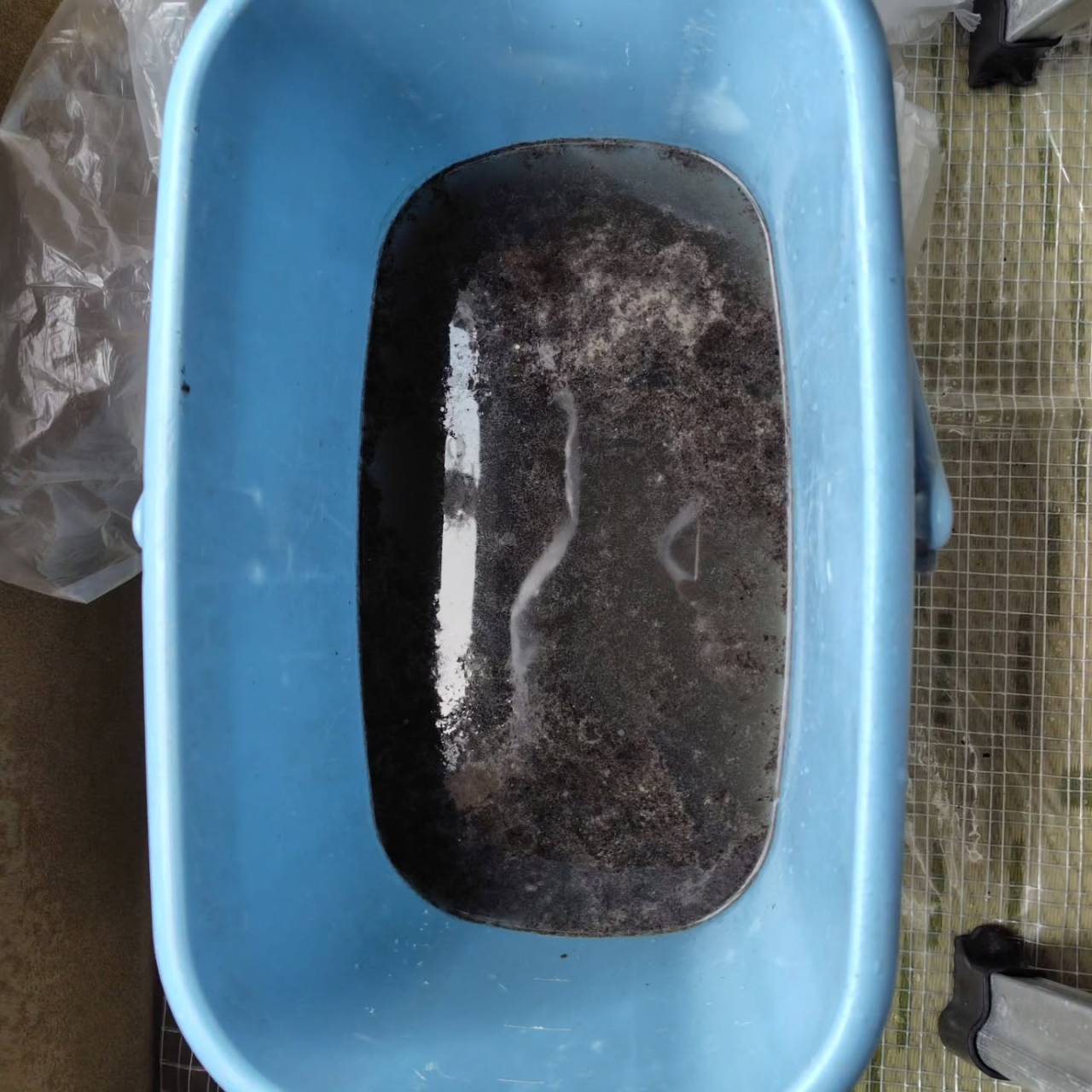 日頃から信頼していただいている電気店様からエアコンの洗浄依頼...