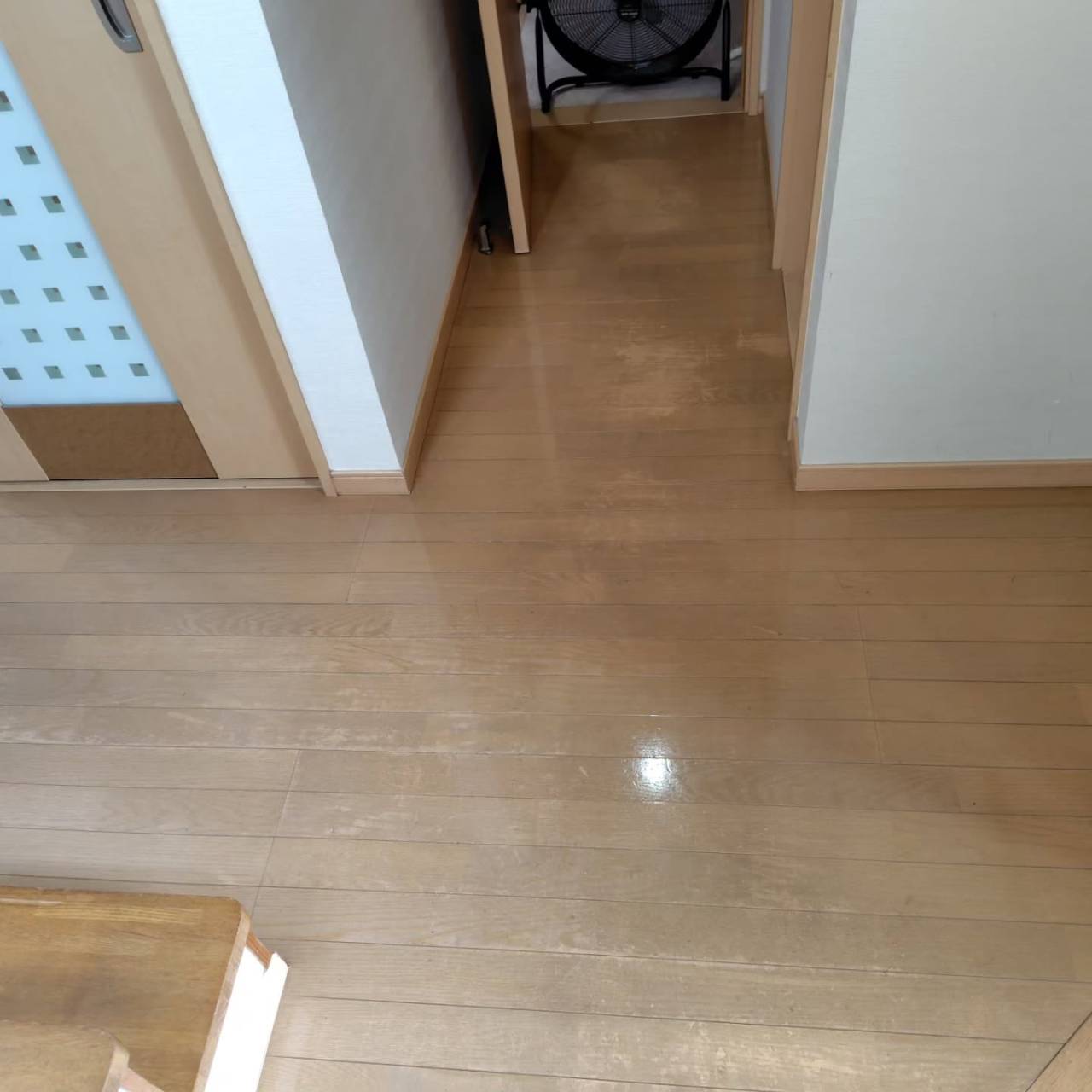 今回の主役は床の艶出し。