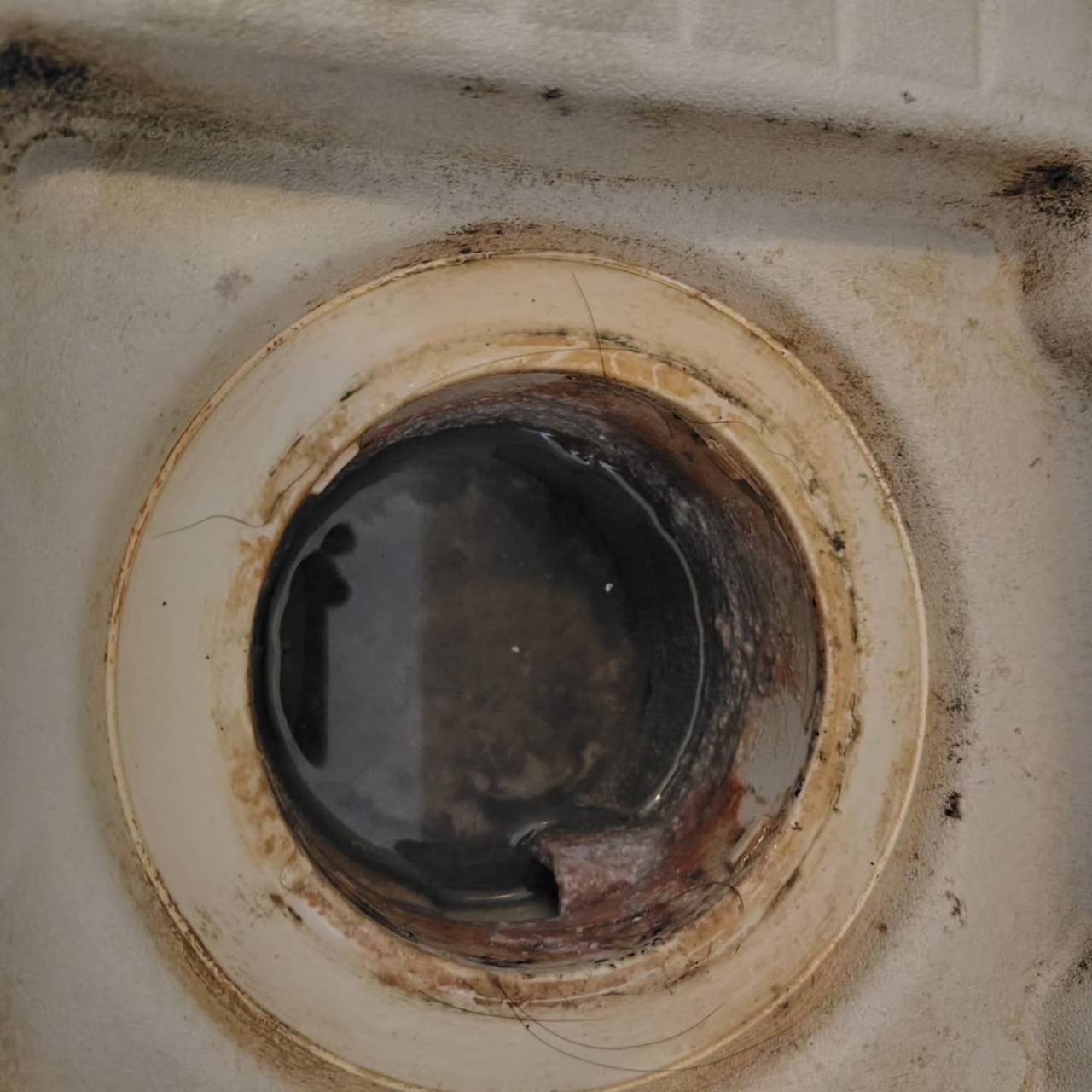 毎週のお風呂掃除でも取りきれない汚れ、気になりませんか?