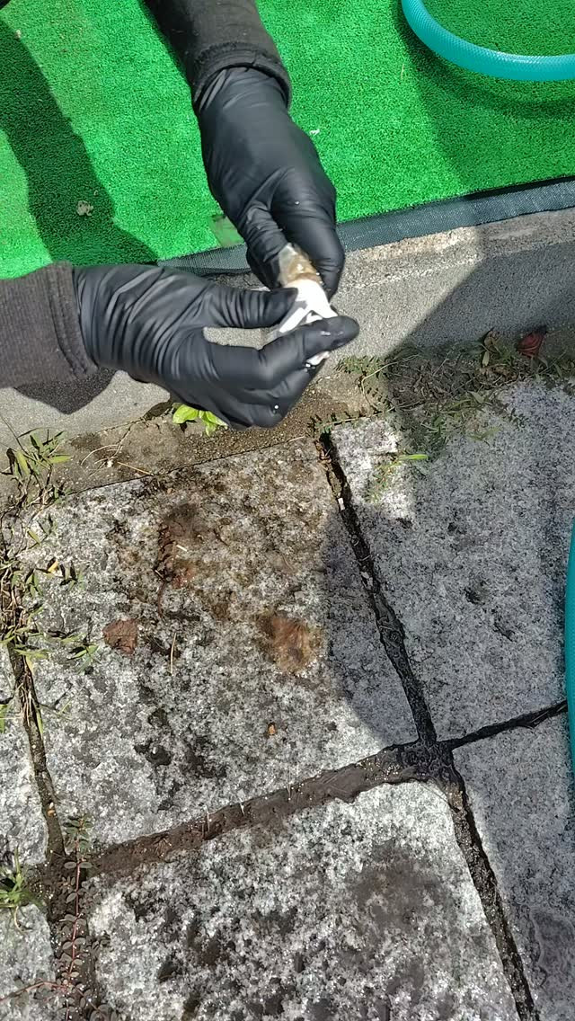 エアコンの水漏れ、心配ですよね。